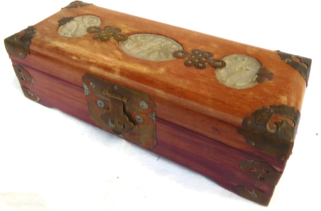 Oriental lacquer box
